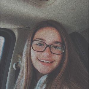 Meet your Posher, Abbie